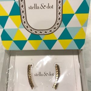 Stella & Dot gilded path ear climbers